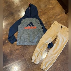 Hooded sweatshirt and joggers Boys youth XL bundle